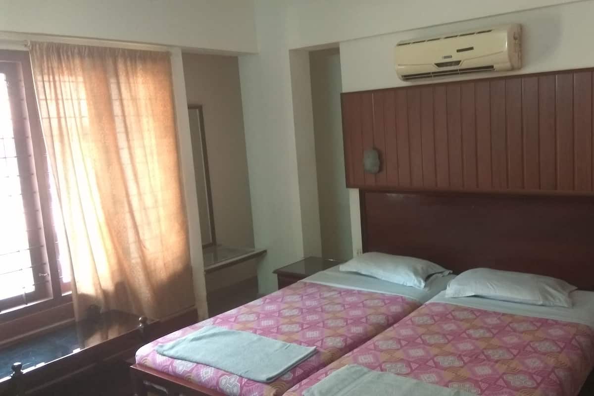 Twin kamer, uitzicht op stad, aan de binnenplaats | Lakens van Egyptisch katoen, pillowtop-bedden, extra bedden, beddengoed