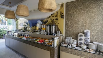 Colazione a buffet inclusa, servita tutte le mattine