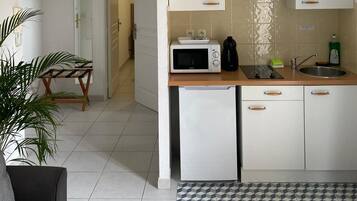 อพาร์ทเมนท์, ระเบียง | ครัวส่วนตัว | ตู้เย็น, เครื่องชงกาแฟ/ชา, กาต้มน้ำไฟฟ้า