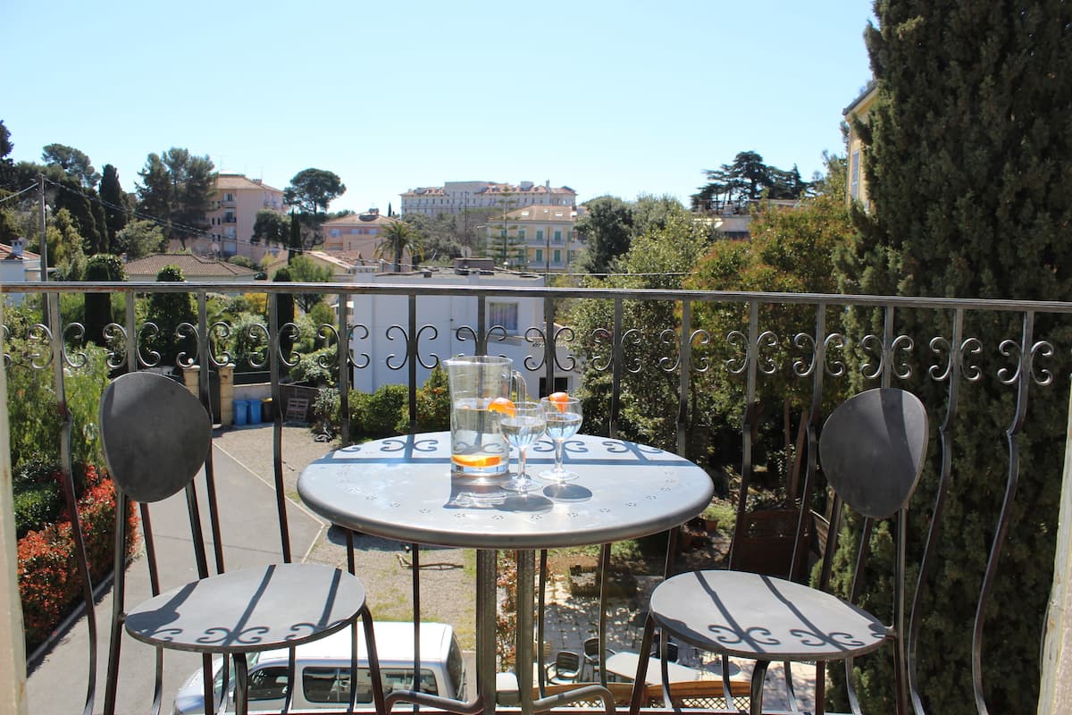 Apartment, Balcony | Iron/ironing board, free WiFi, bed sheets