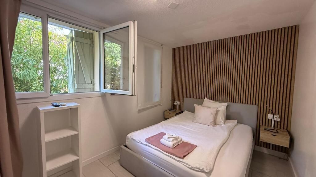 Classic Single Room | Iron/ironing board, free WiFi, bed sheets