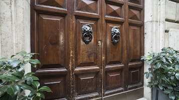 EntrĂ©e de lâhĂ©bergement