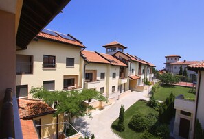 Leilighet – standard, 1 soverom, ikke-røyk | 1 soverom, sengetøy av topp kvalitet, minibar og individuelt dekorert