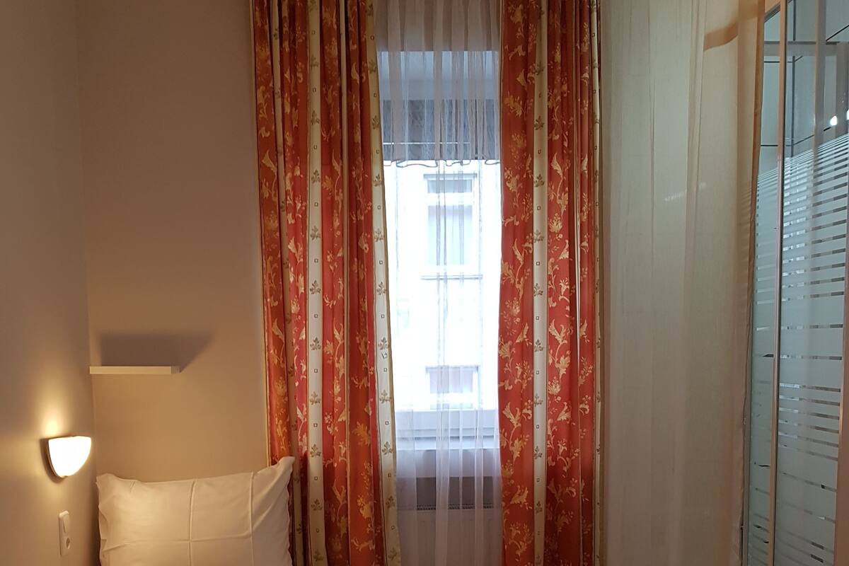 In-room safe, desk, iron/ironing board, free WiFi
