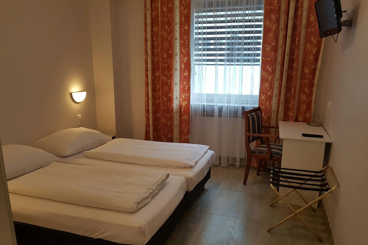 In-room safe, desk, iron/ironing board, free WiFi