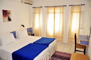 1 bedroom, in-room safe, desk, iron/ironing board