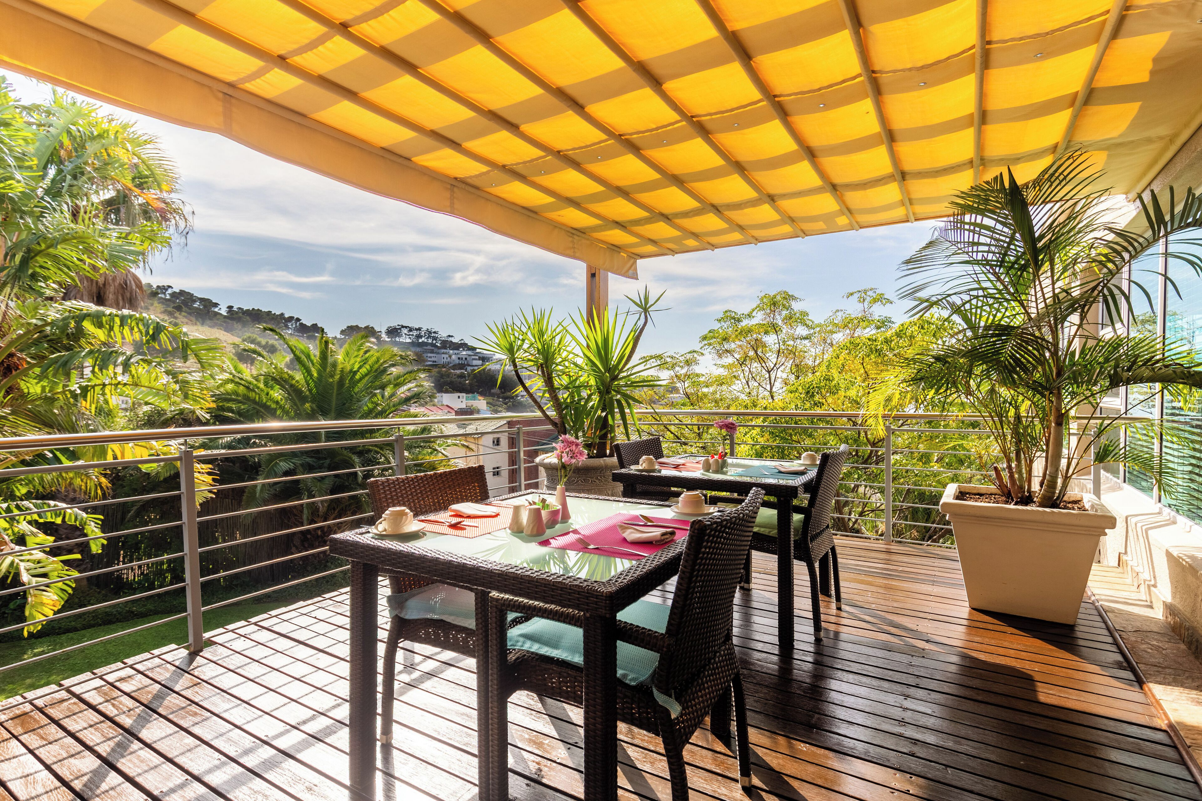 breakfast served, sea views