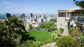 Khuôn viên nơi lưu trú