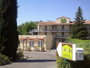 Exterior - Hotel Bel'Alp Manosque (Manosque)
