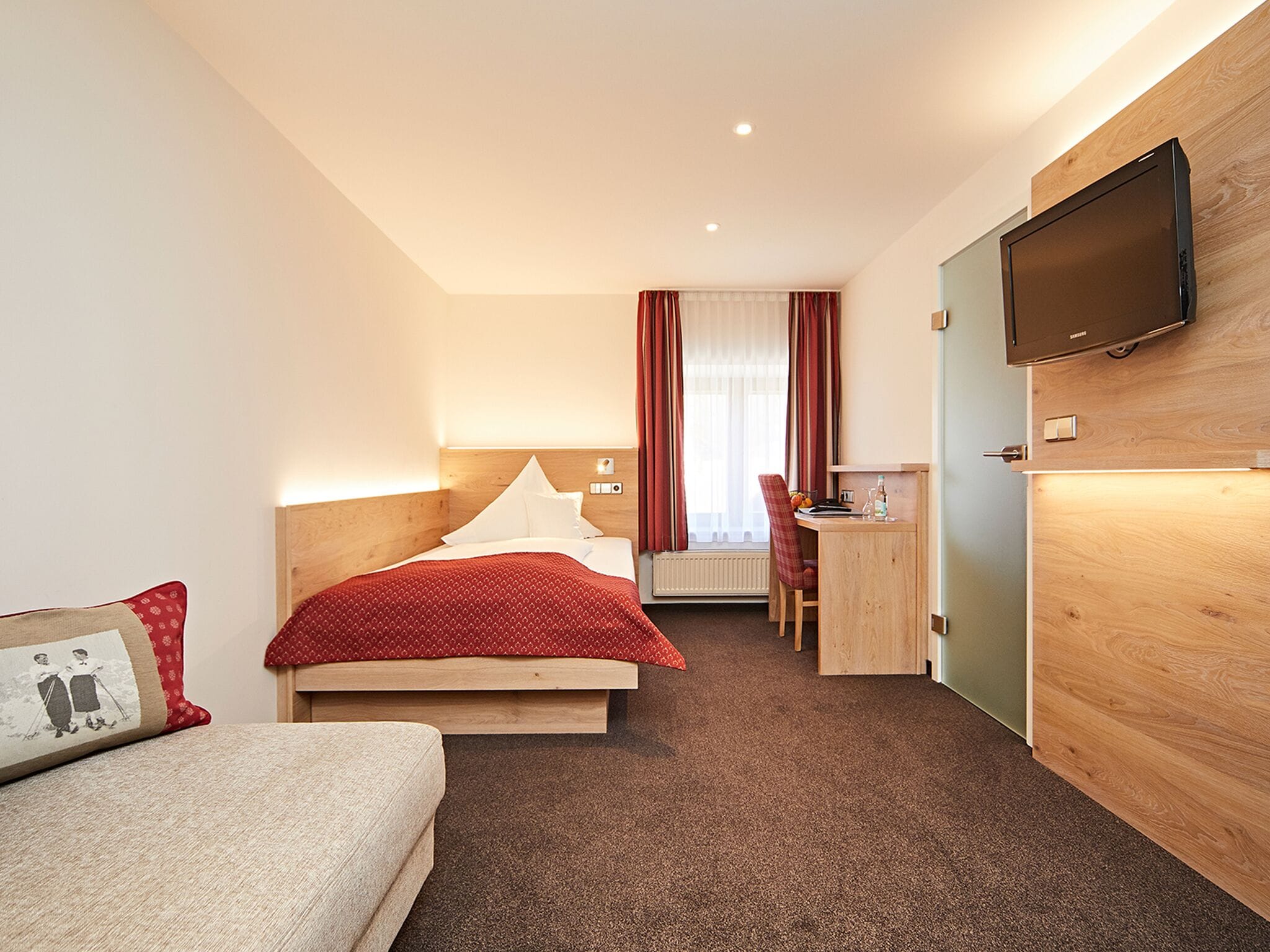 single room | 1 bedroom, premium bedding, down duvets, in-room safe