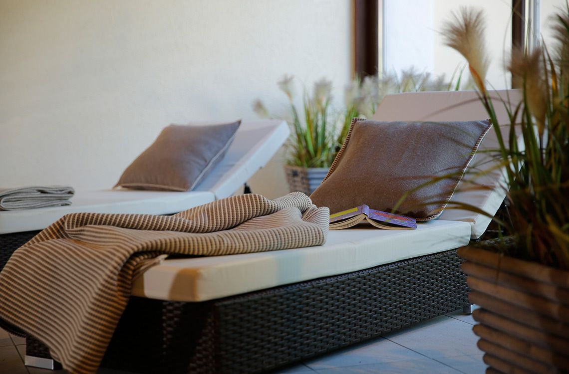 indoor pool, open 3:00 pm to 9:00 pm, pool loungers