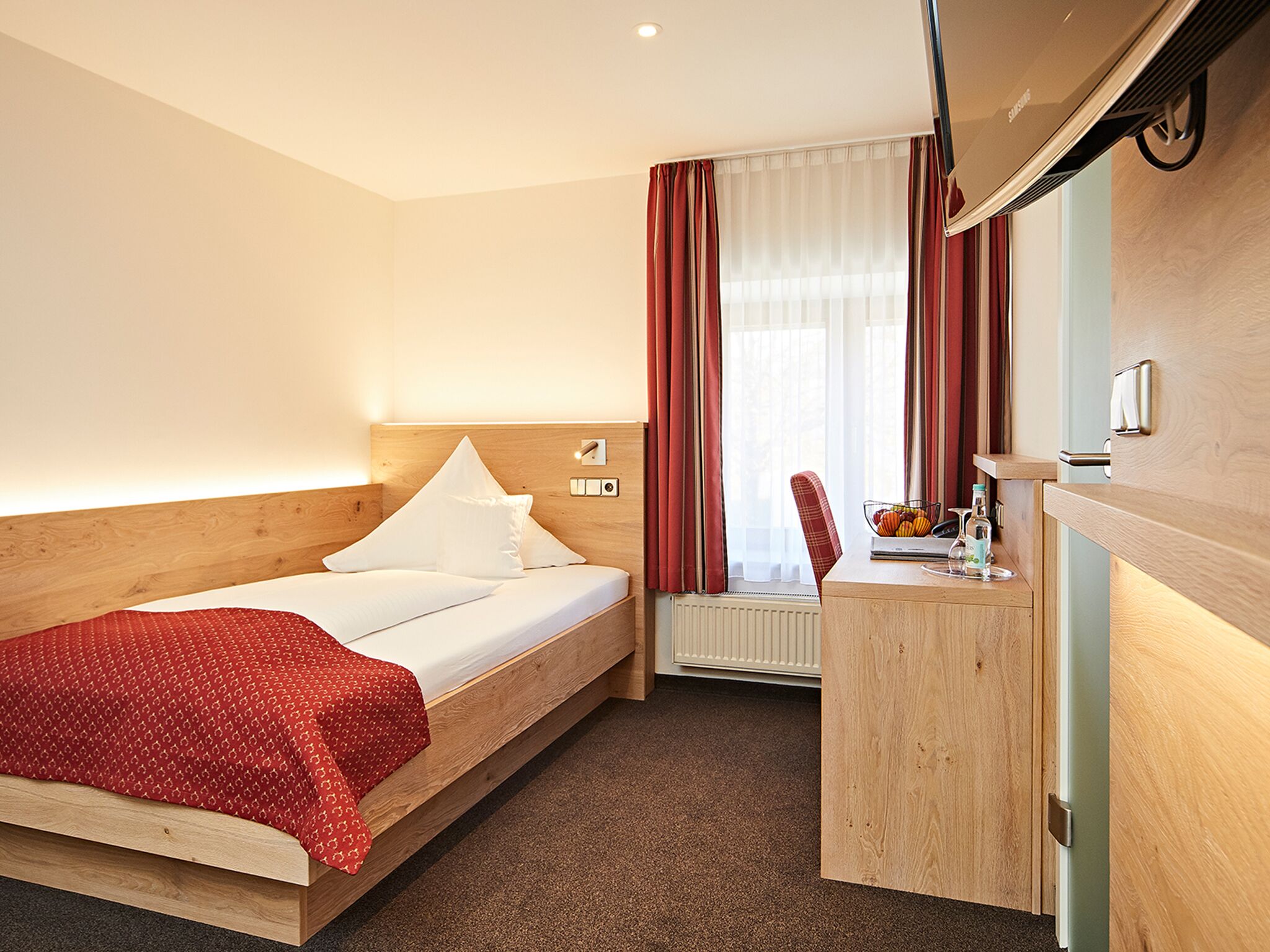 single room | 1 bedroom, premium bedding, down duvets, in-room safe