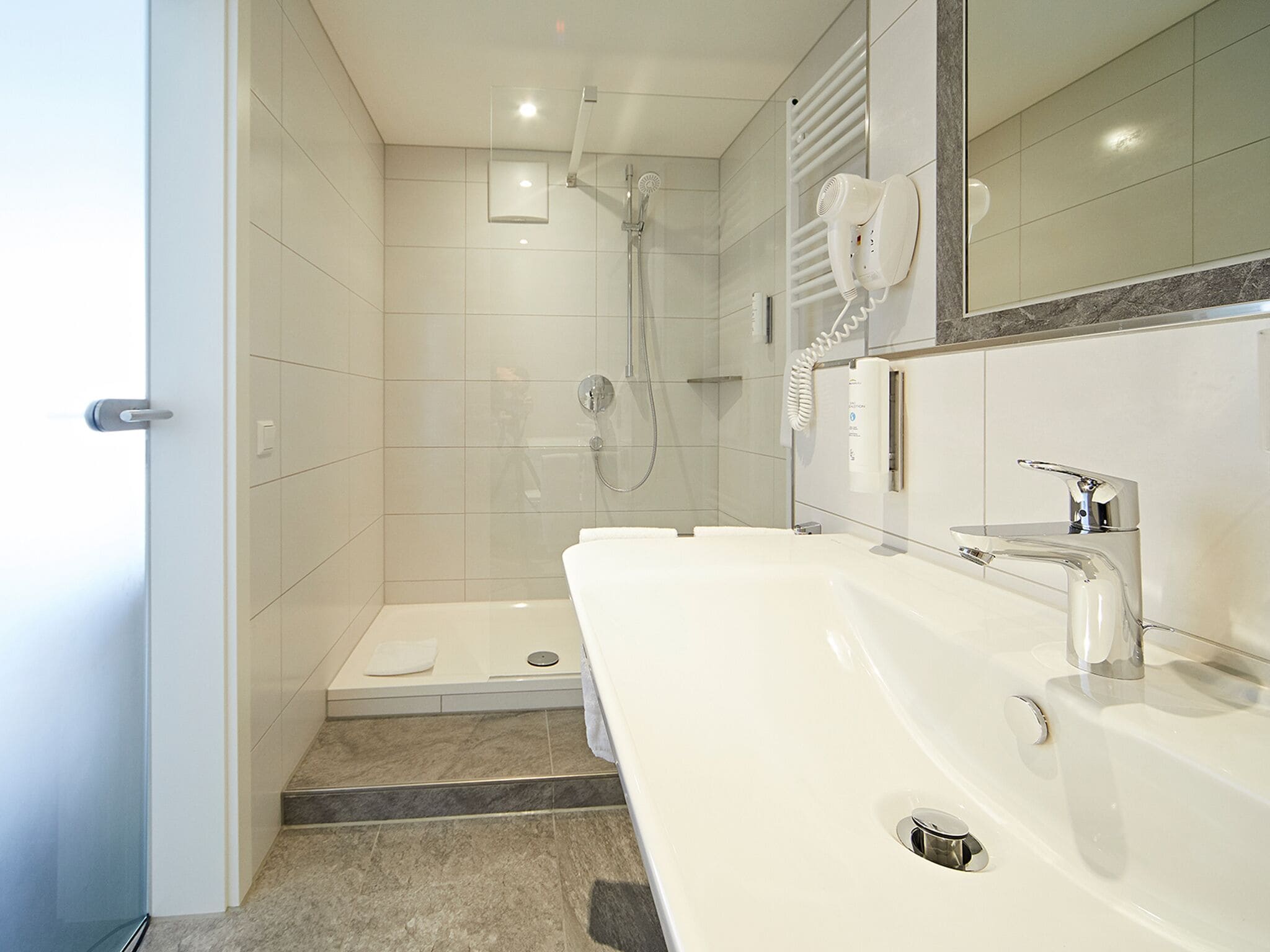 comfort double room | bathroom | shower, hair dryer, towels