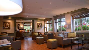 Bar lounge