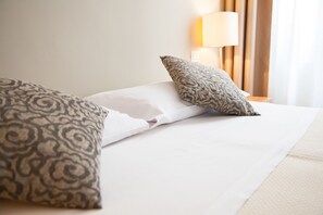 Couette en duvet d'oie, minibar, coffres-forts dans les chambres, bureau