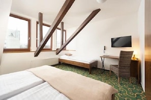 Basic Triple Room