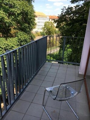 Apartemen Keluarga, 1 kamar tidur, balkon, pemandangan sungai | Teras/patio