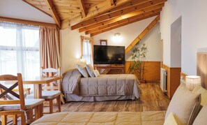 Standard Triple Room | In-room safe, soundproofing, free WiFi, bed sheets - Los Naranjos (Ushuaia)