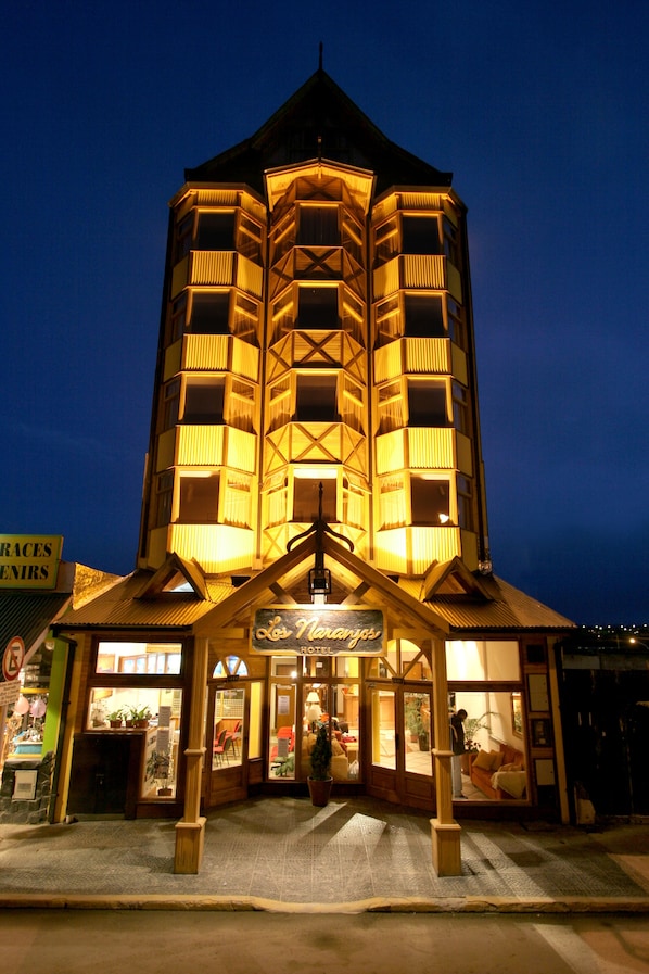 Exterior detail - Los Naranjos (Ushuaia)