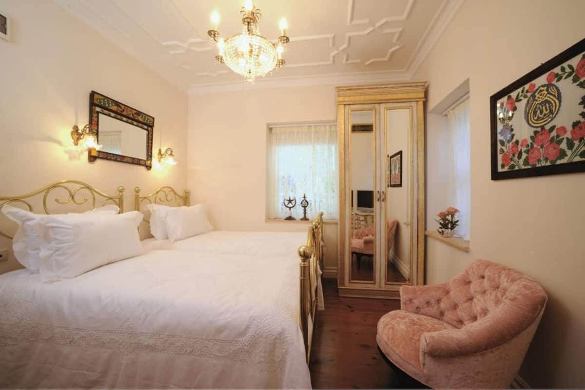 Habitación económica con 1 cama matrimonial o 2 individuales | Vista desde la habitación