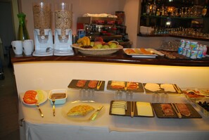 Buffet breakfast for a fee - Tarongeta - Adults Only (Cadaqués)
