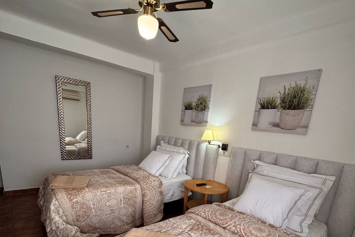 Camas con pillow-top, insonorización, wifi gratis y ropa de cama