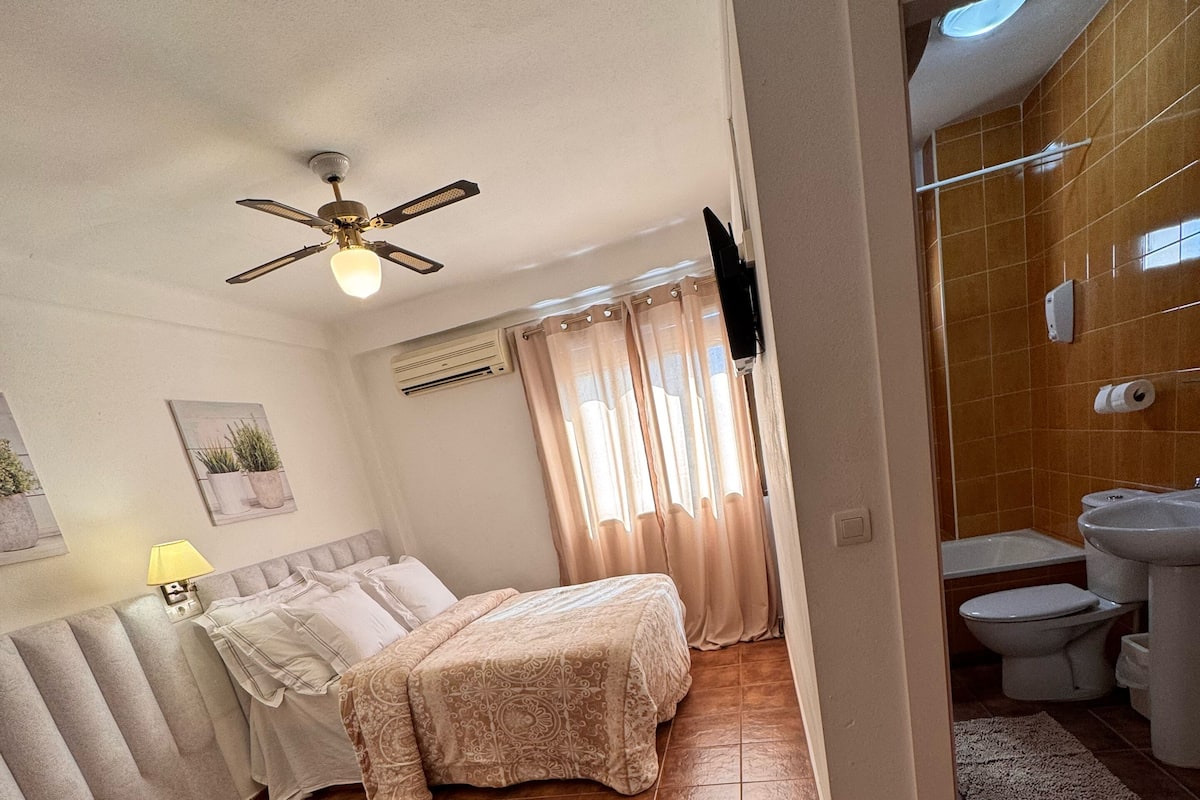 Surmatelas, chambres insonorisées, Wi-Fi gratuit, draps fournis
