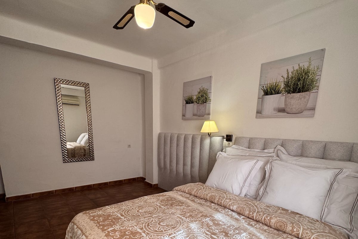 Camas con pillow-top, insonorización, wifi gratis y ropa de cama