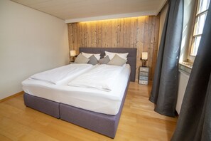 Suite Tradition, 3 chambres, patio, vue montagne