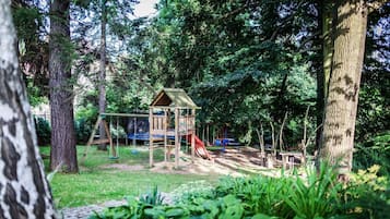 Kawasan BBQ/berkelah