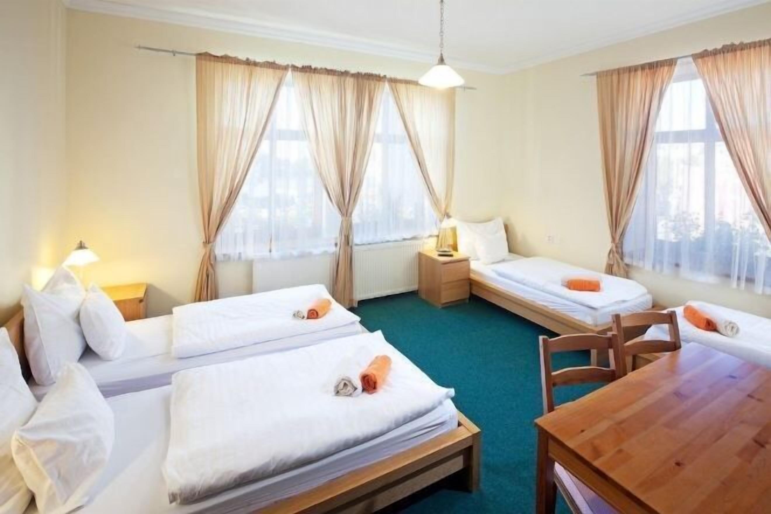 Minibar, in-room safe, desk, iron/ironing board