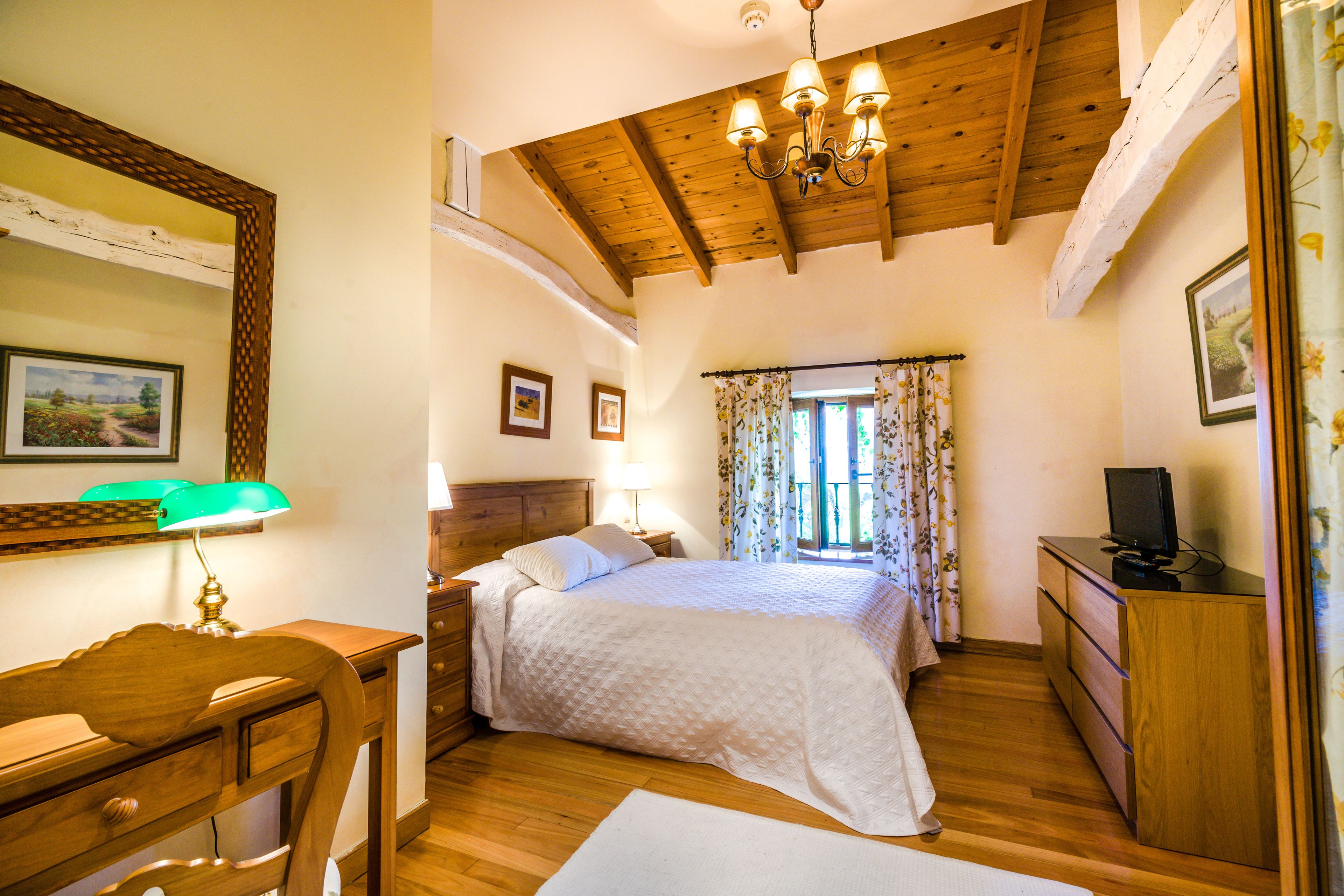 double room (edificio anexo) | premium bedding, in-room safe, desk, soundproofing