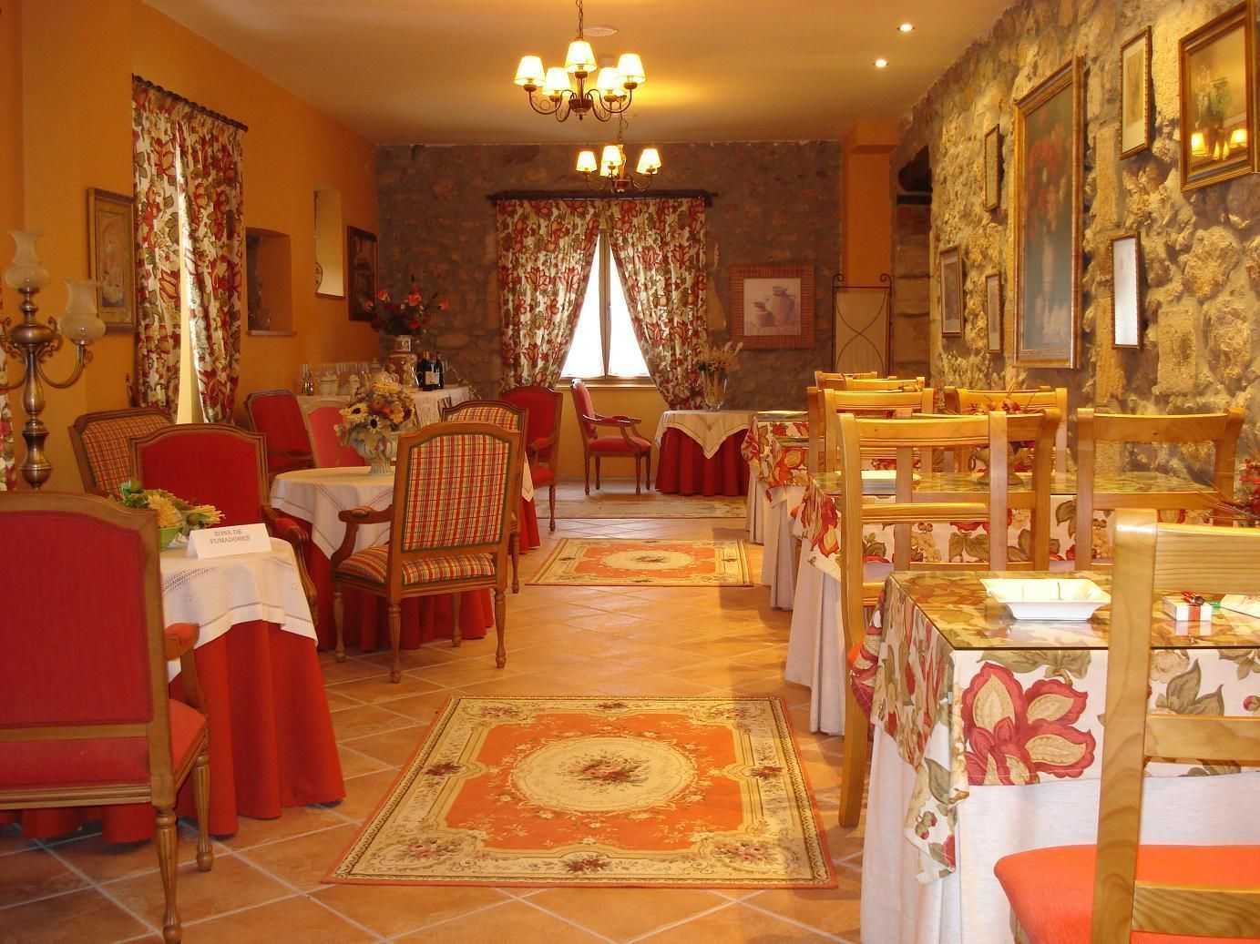 daily continental breakfast (eur 7 per person)