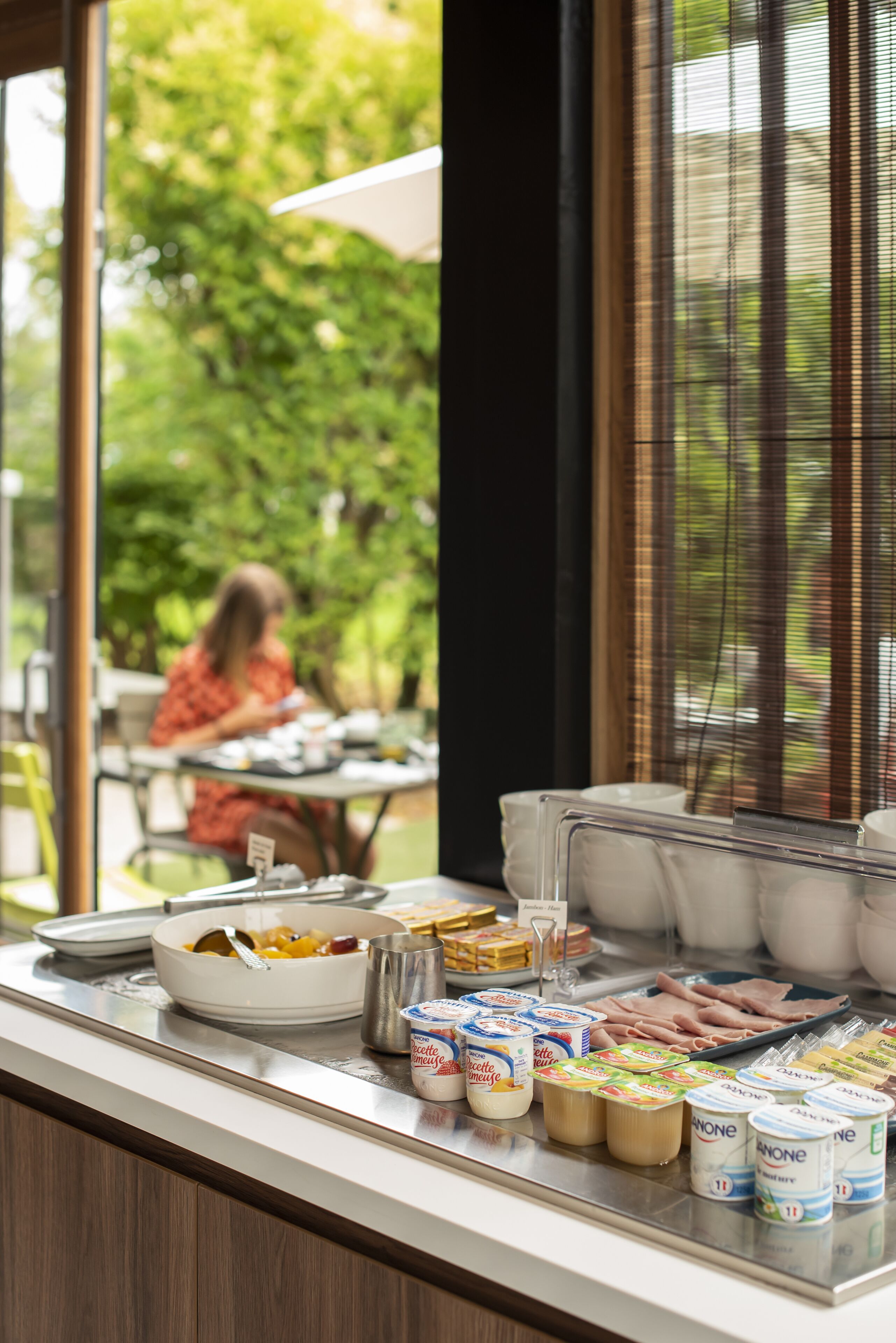 daily buffet breakfast (eur 9 per person)