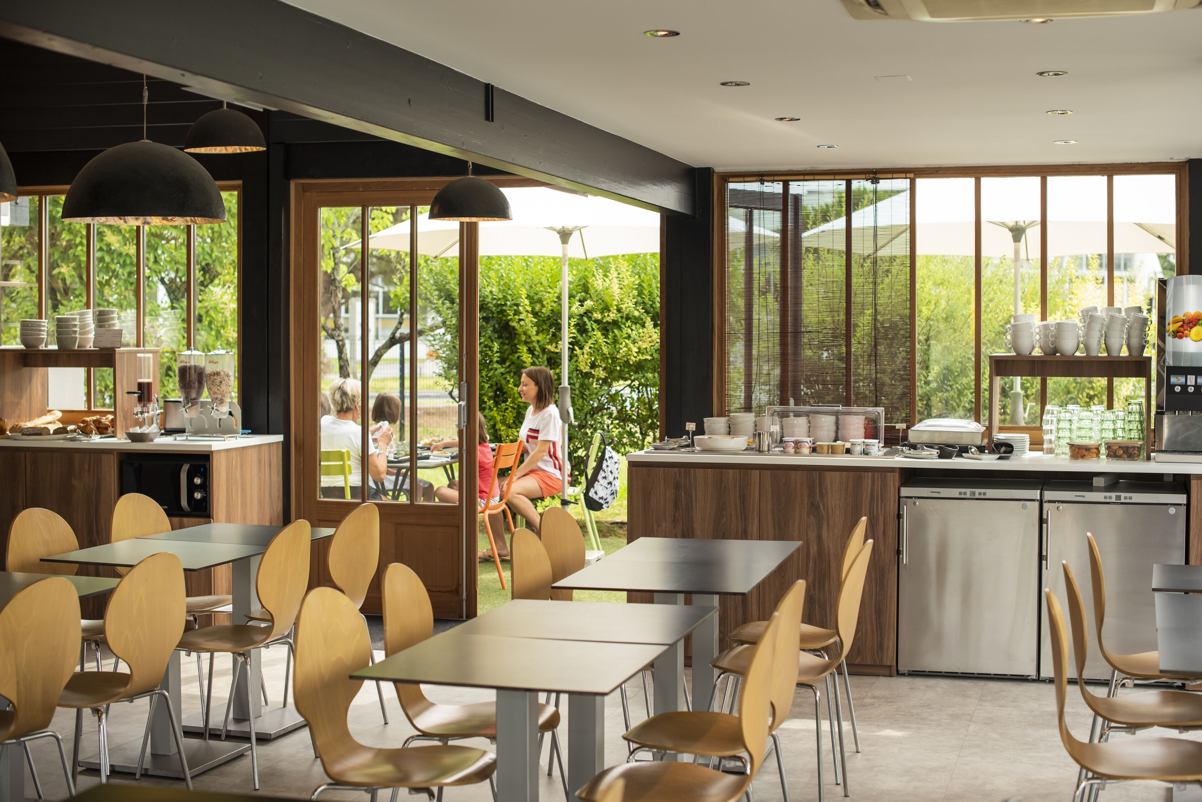 daily buffet breakfast (eur 9 per person)