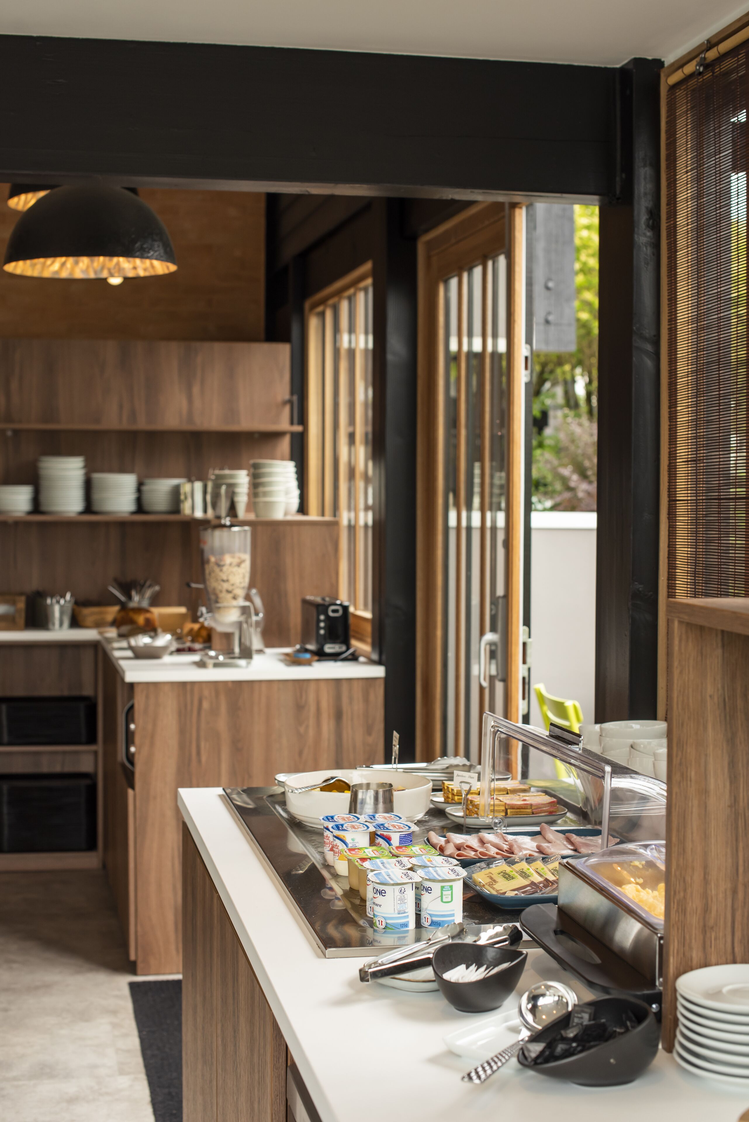 daily buffet breakfast (eur 9 per person)