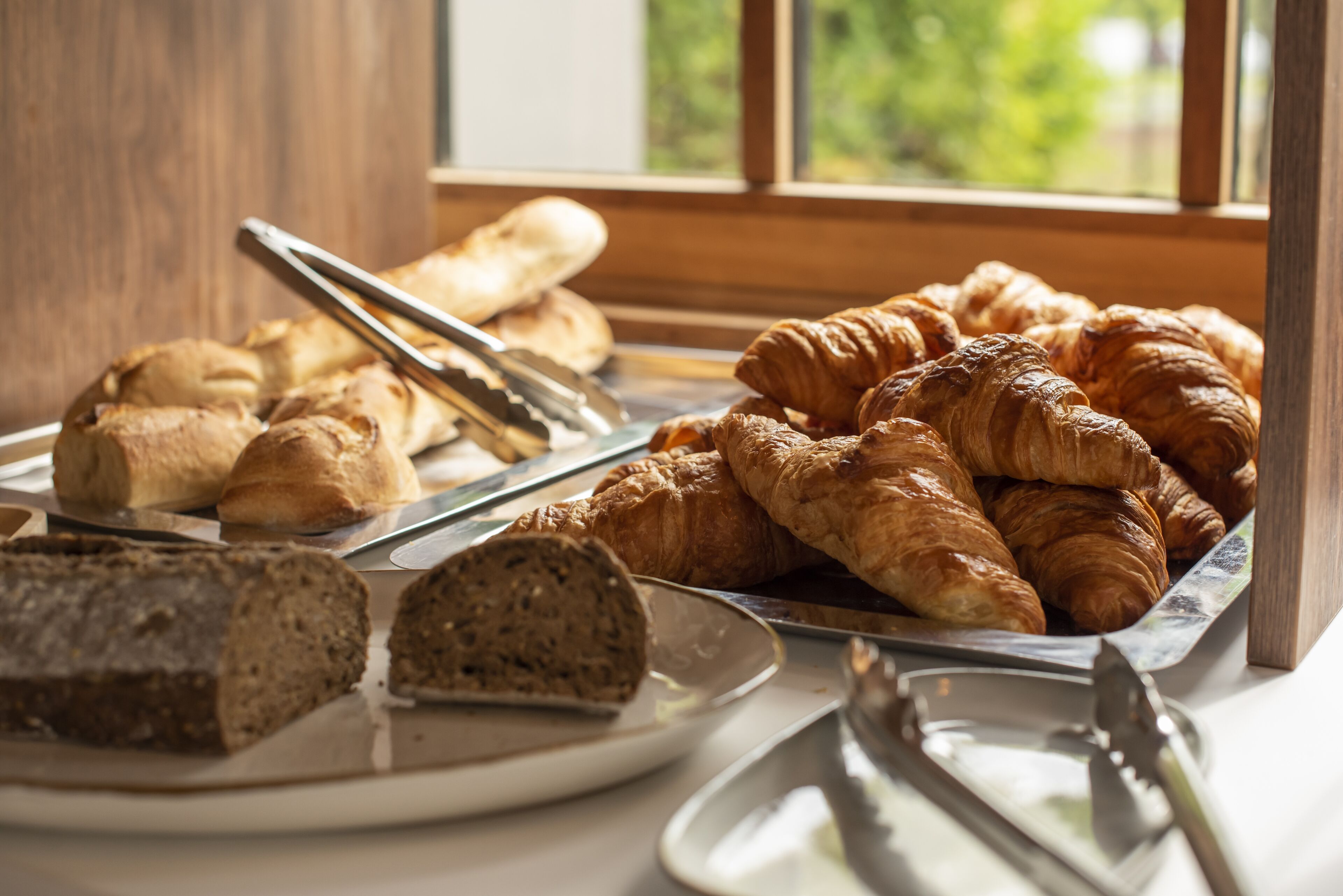 daily buffet breakfast (eur 9 per person)