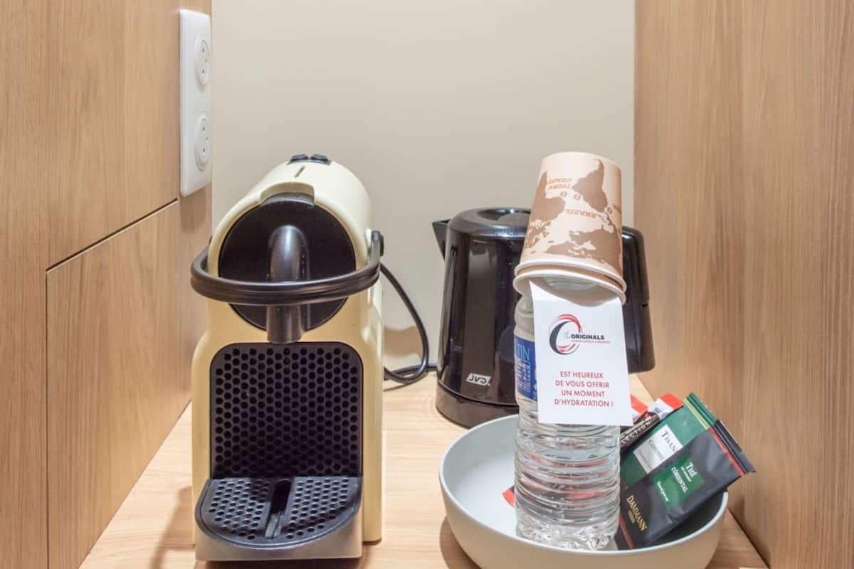 comfort room (1 or 2 people) | desk, free cots/infant beds, free wifi, bed sheets