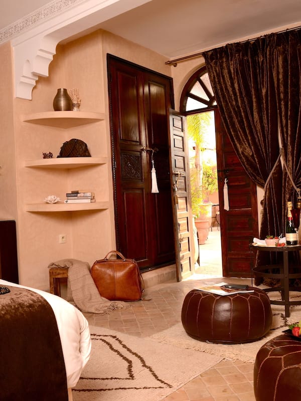 Junior Suite | In-room safe, individually decorated, iron/ironing board, rollaway beds