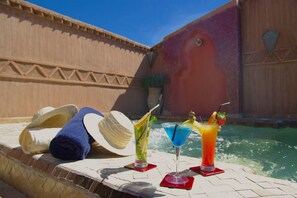 Bañera de hidromasaje exterior