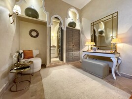 In-room safe, individually decorated, iron/ironing board, rollaway beds