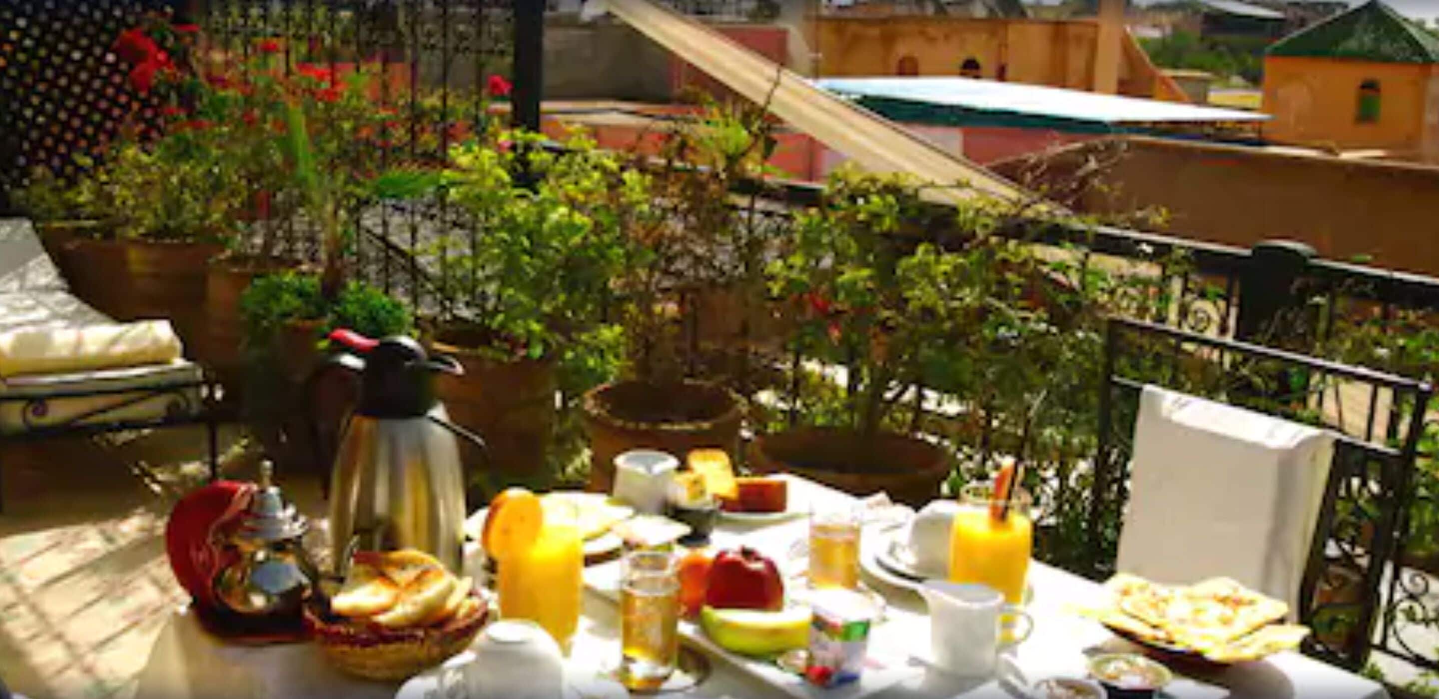 Free daily full breakfast