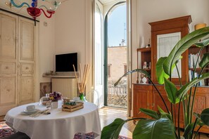 Double Room The Golden Ivy | Living area