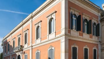 Facciata della struttura
