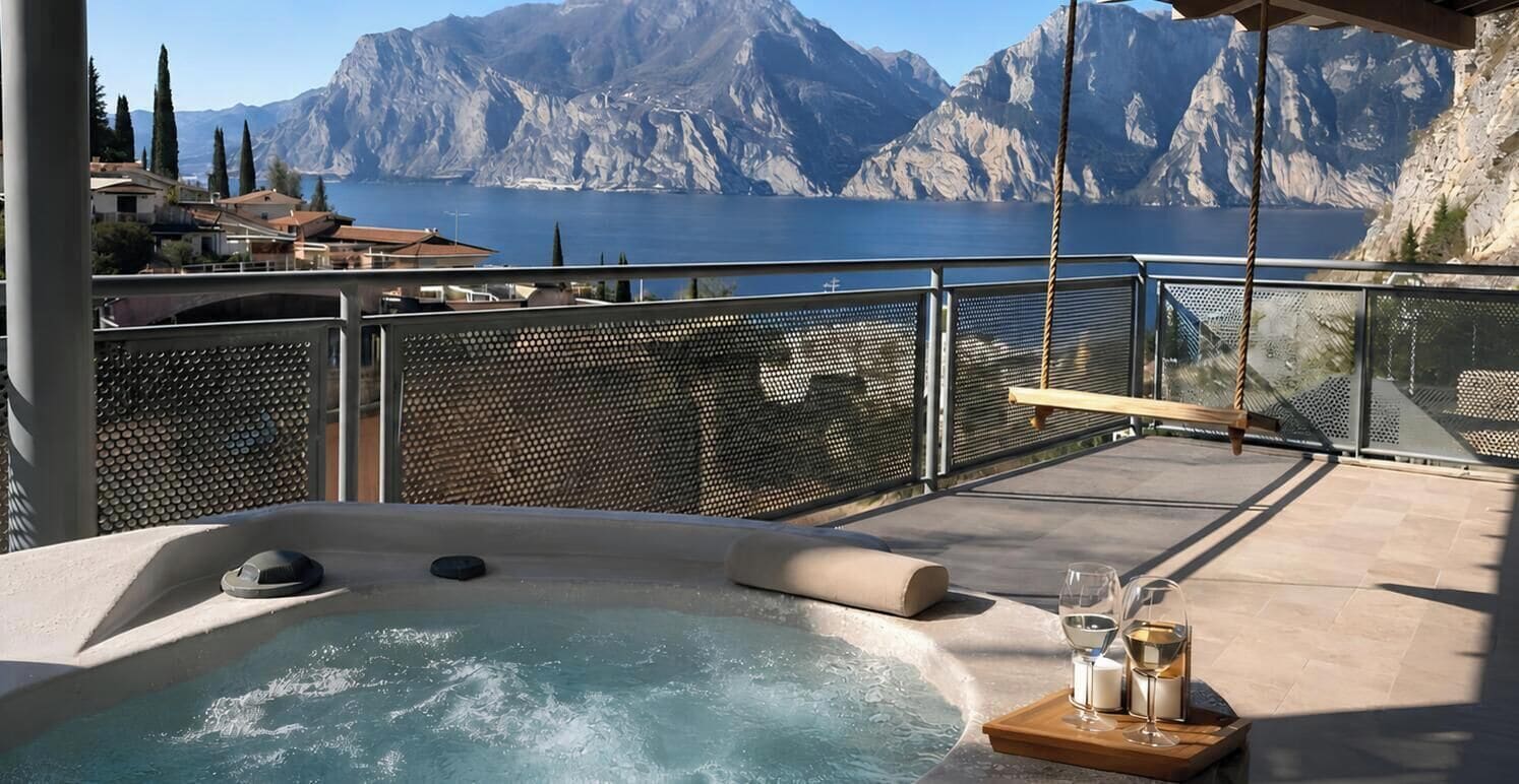 Deluxe Junior Suite, Terrace, Lake View | Draps italiens Frette, literie de qualité supérieure, minibar