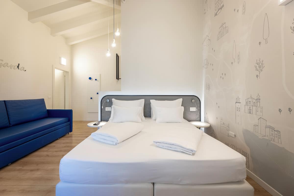 Bộ trải giường bằng vải Frette của Ý, bộ đồ giường cao cấp, minibar