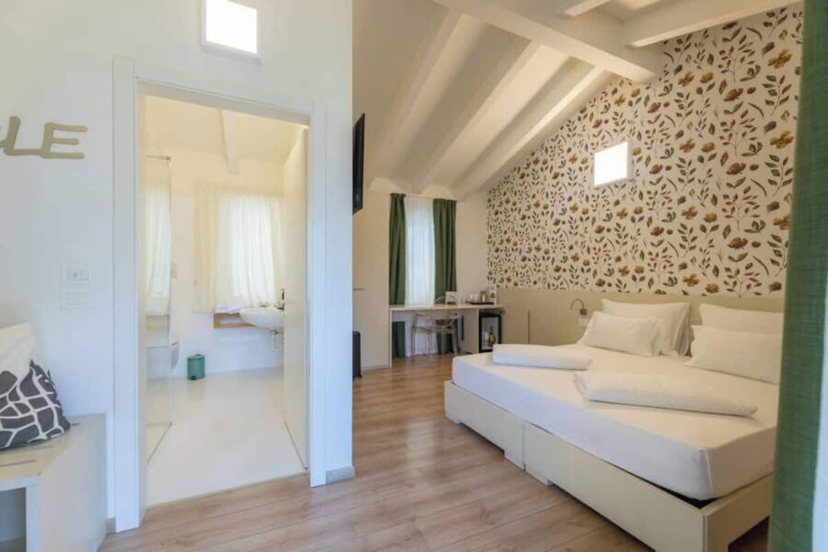 Superior Room, Balcony | Frette Italian sheets, premium bedding, minibar, in-room safe