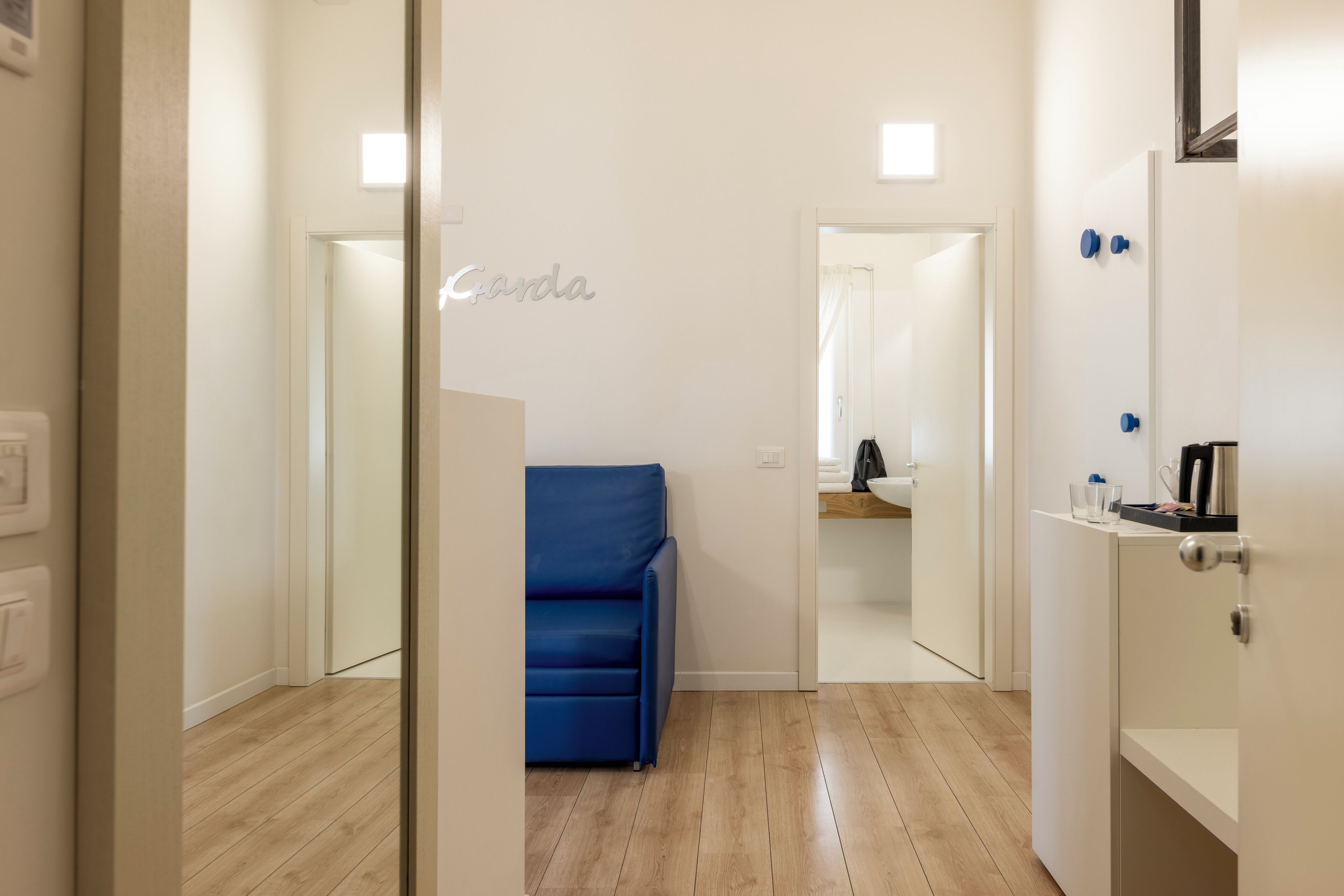 1 bedroom, frette italian sheets, premium bedding, minibar