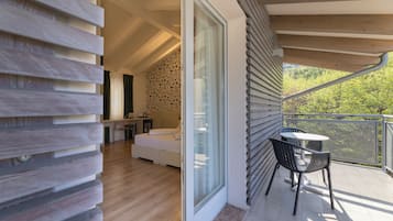 標準四人房 | 義大利 Frette 床單、高級寢具、迷你吧、客房內保險箱
