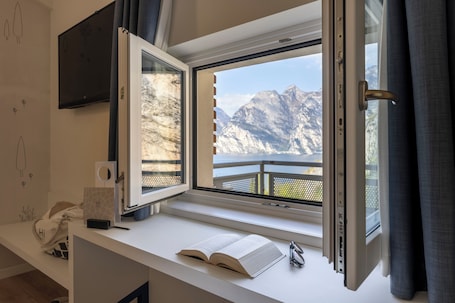 Sábanas italianas Frette, ropa de cama de alta calidad y minibar